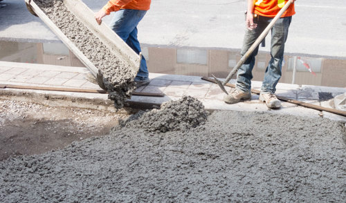 Cement en het gebruik van hulpstoffen