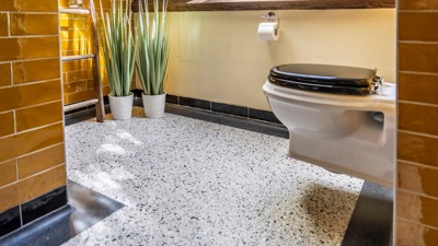 Nieuwe terrazzo vloer.jpg (1)